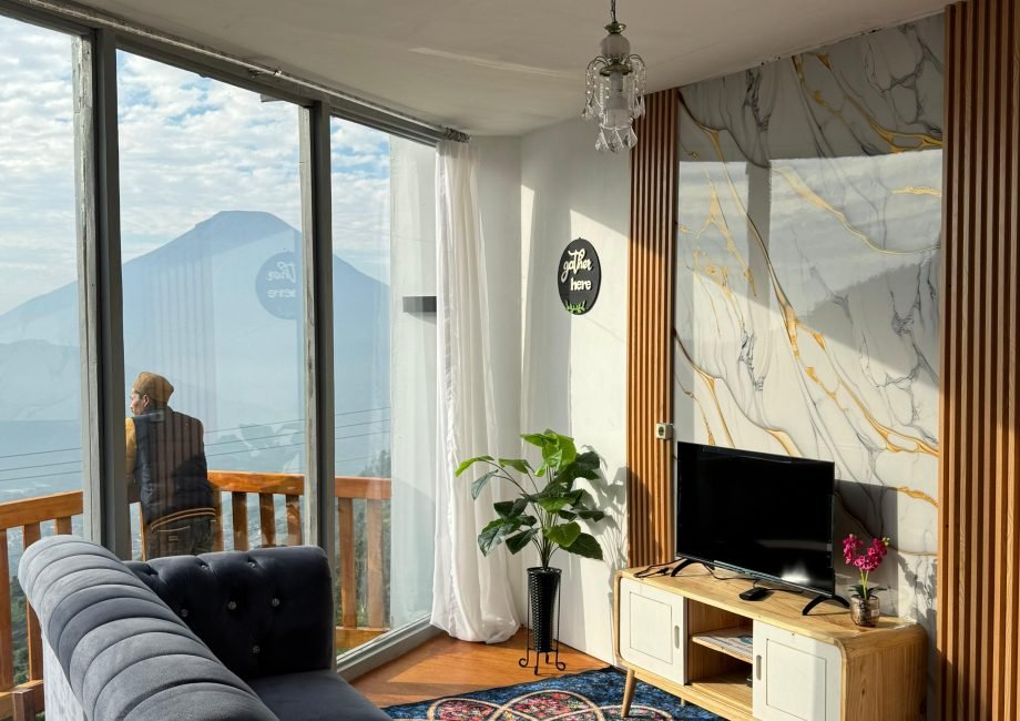 1ce70f7e-7582-42c9-b57f-5129881348d9