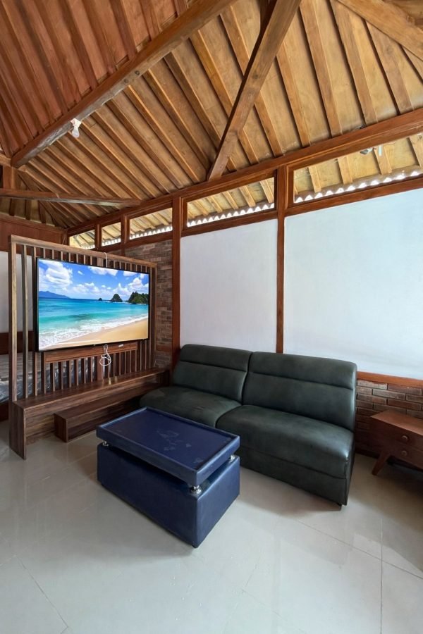 91d1ad2b-b629-4be3-8942-f46ace959ce0 Villa Joglo Kademangan View Gunung Pakuwaja