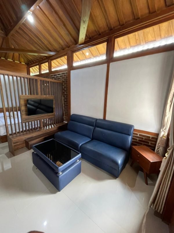 d79ba55c-e4fd-4ac5-984d-7a5157ec0bfd Villa Joglo Kademangan View Gunung Pakuwaja
